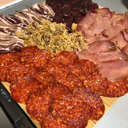 Luxury 88 斯梅代雷沃