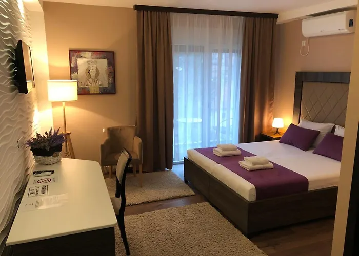 Hotel Luxury 88 Semendria