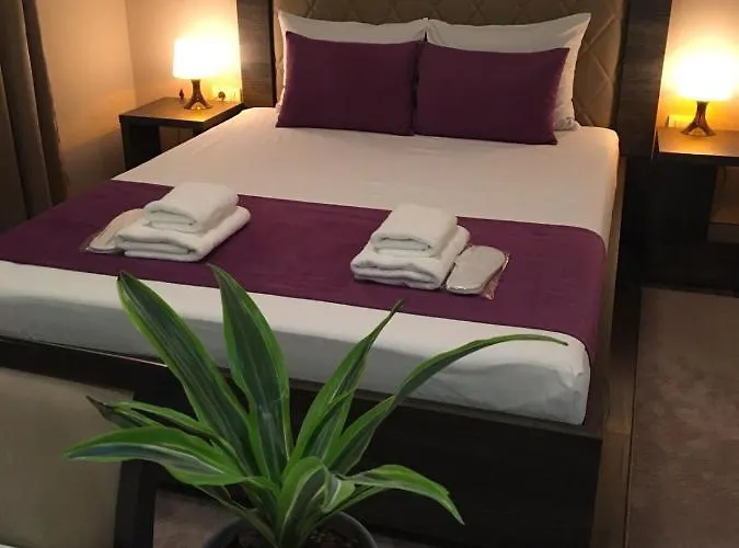 Luxury 88 Hotel Semendria